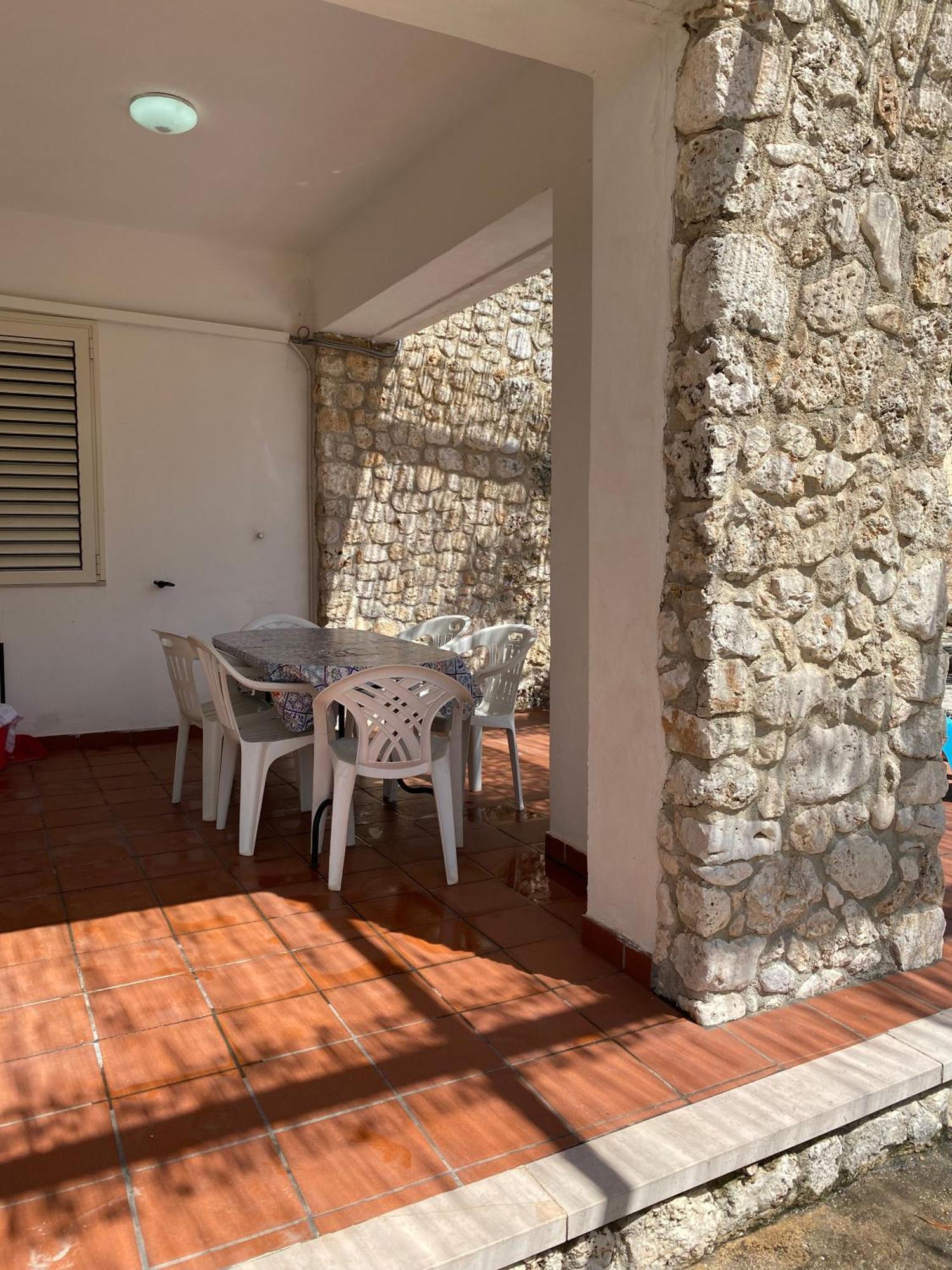 Villa Marhu' Mattinata Buitenkant foto