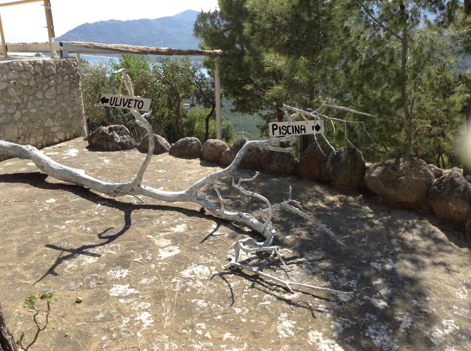 Villa Marhu' Mattinata Buitenkant foto